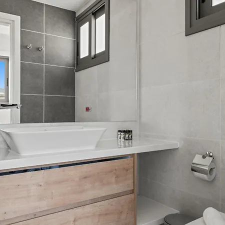 Serenity Waves 16 Larnaca